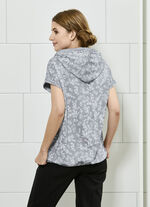 Kapuzenshirt mit silberfarbenem Effektgarn 