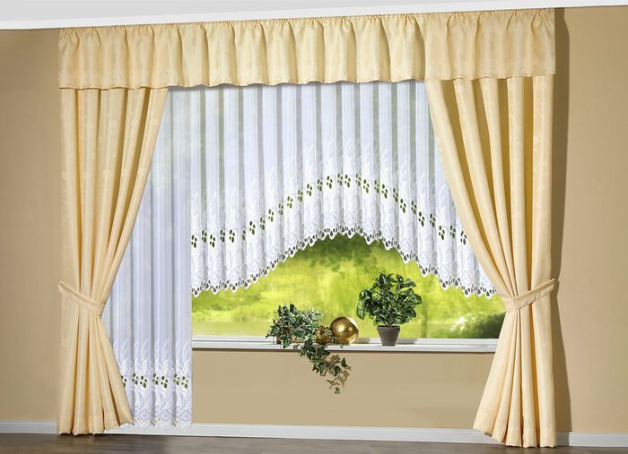 Langvorhang mit hochwertiger Plauener Stickerei 