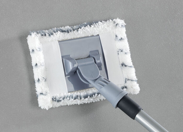 Fliesenwischer von Wenko für streifenfreien Glanz 