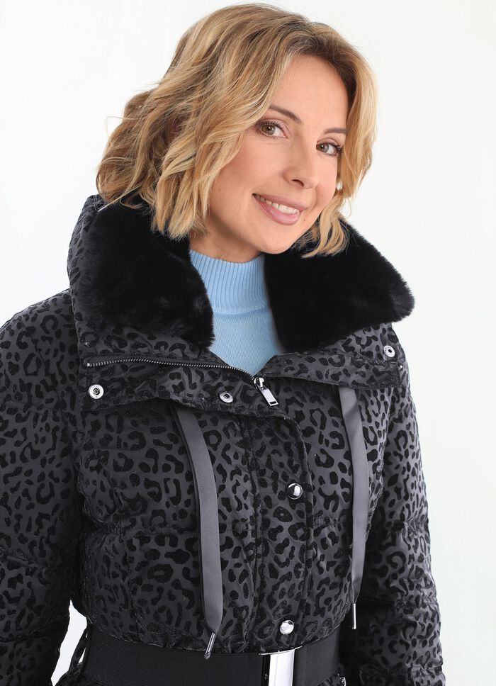 Kurzmantel mit Stretchg&uuml;rtel 