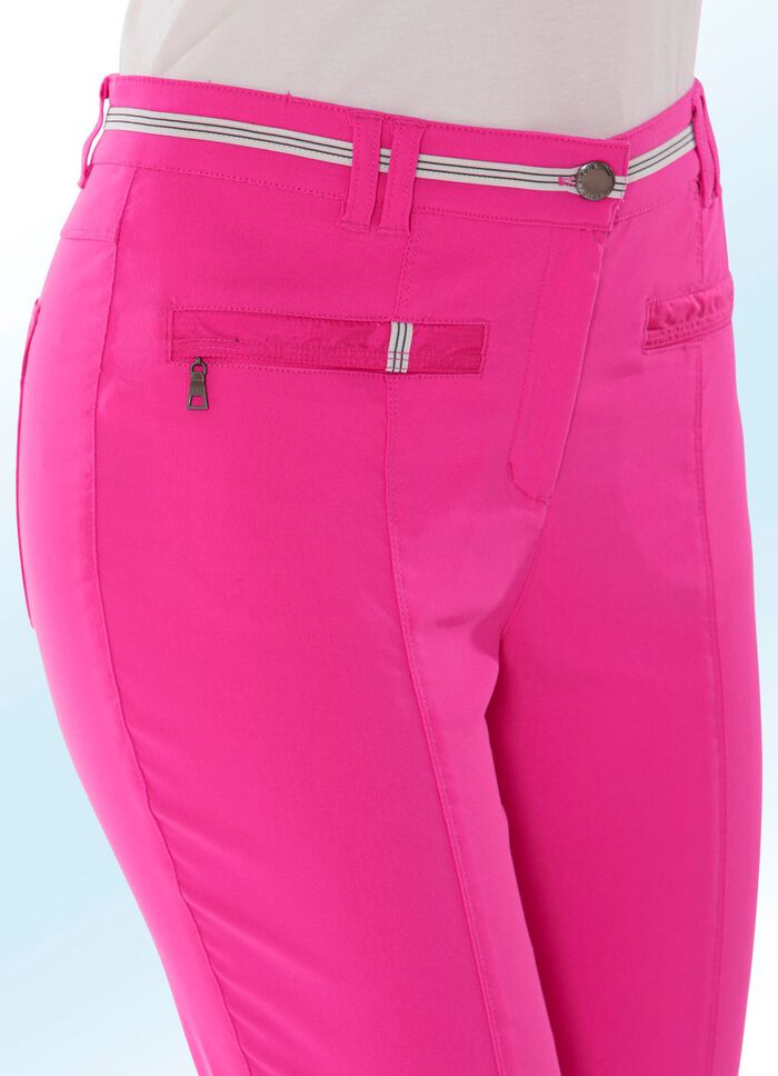 7/8-lange Hose mit kontrastfarbenem Zierband 