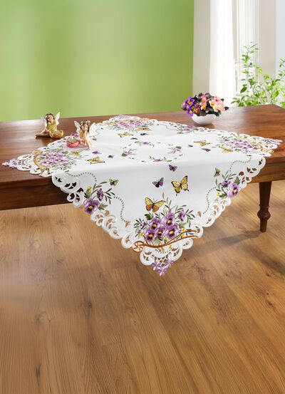 Fr&uuml;hlingshafte Tisch- und Raumdekoration 