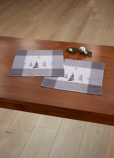 Tisch- und Raumdekoration in Leinenoptik 