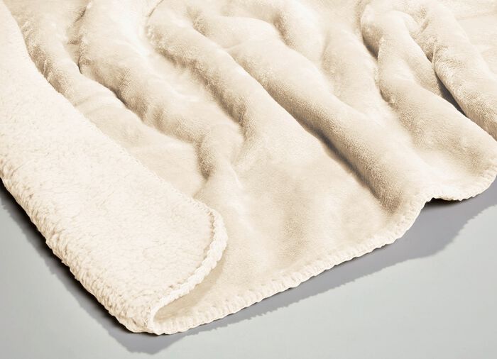 Superkuschelige Wohndecke in Teddyfleece-Qualität CREME