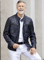 Lederkurzjacke mit Brusttaschen 