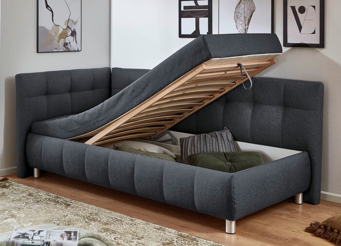 Studioliege mit Kissen und Bettkasten 