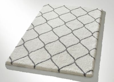 Gem&uuml;tlich weiche Hochflor-Br&uuml;cken und -Teppiche 