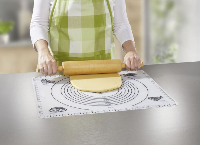 Küchenmaschine im Vintage-Design inkl. Silikon-Backmatte ROT