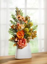 Herbstliches Gesteck in Keramikvase 