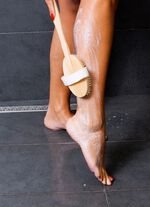 R&uuml;cken-  und Handb&uuml;rste aus Holz 