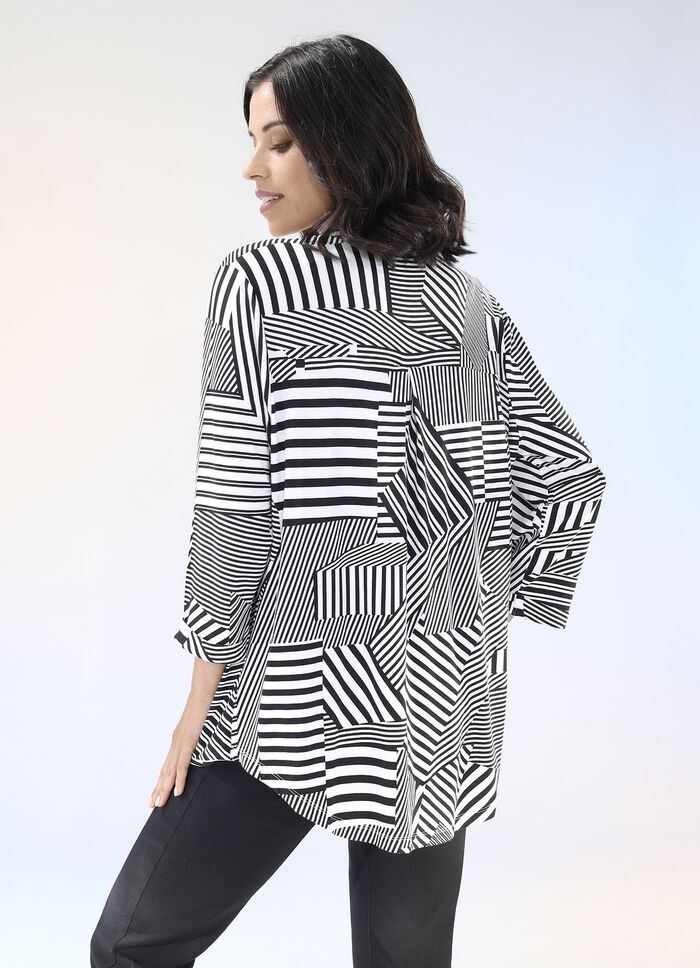 Shirt mit raffinierter Faltenlegung im Vorderteil 