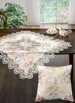 Tischdecke von Sch&auml;fer mit feinster Macram&eacute;-Spitze 