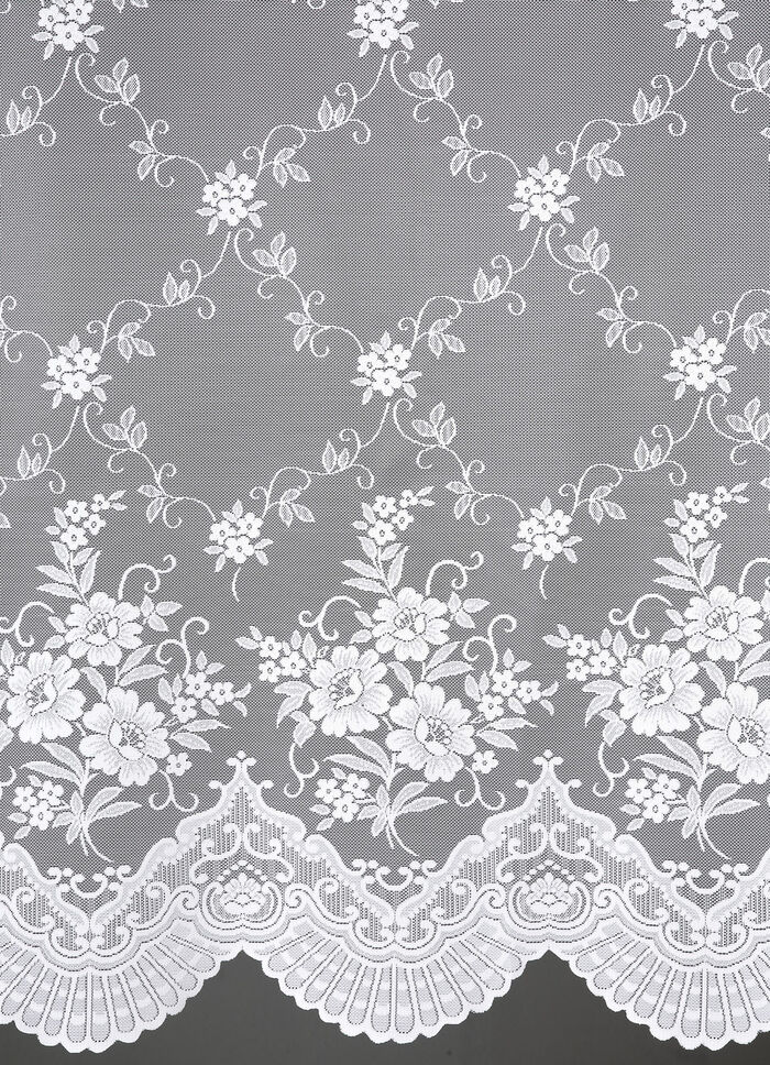 Herrlicher Langstore mit Blüten-Dessinierung