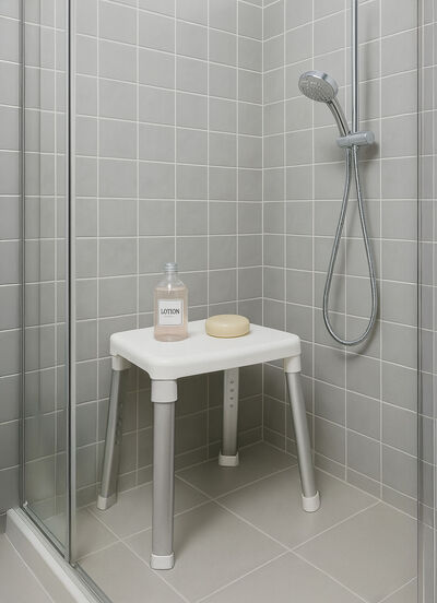 Dusch- und Badehocker mit extra grosser Sitzfläche 