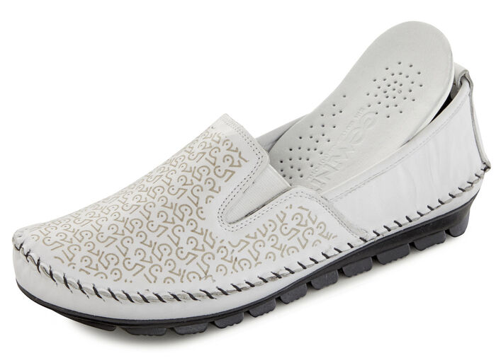 Gemini Mokassin-Slipper mit Zierprägung WEISS