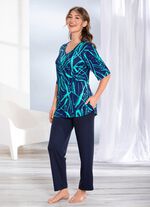 Hausanzug in gerader Form 