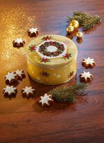 Metalldose mit Zimtsternen 