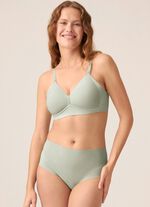 Naturana BH mit gepolsterten Cups SALBEI