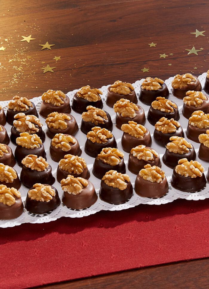Edel-Walnusspralinen mit Marzipan 