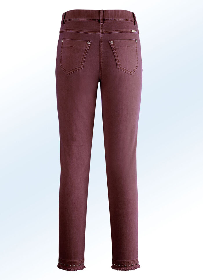 Magic-Jeans mit toller Nietenzier sowie angesagtem Fransensaum BROMBEER