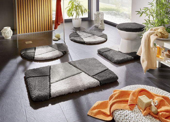 Farbenfrohe Badgarnitur mit rutschhemmender Rückseite GRAU