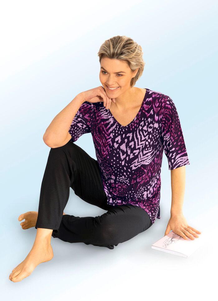 Hausanzug mit V-Ausschnitt 