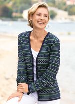 Strickjacke mit aufwendigem Muster 