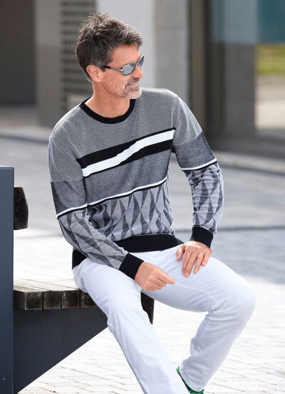 Gemusterter Rundhalspullover in 2 Farben 