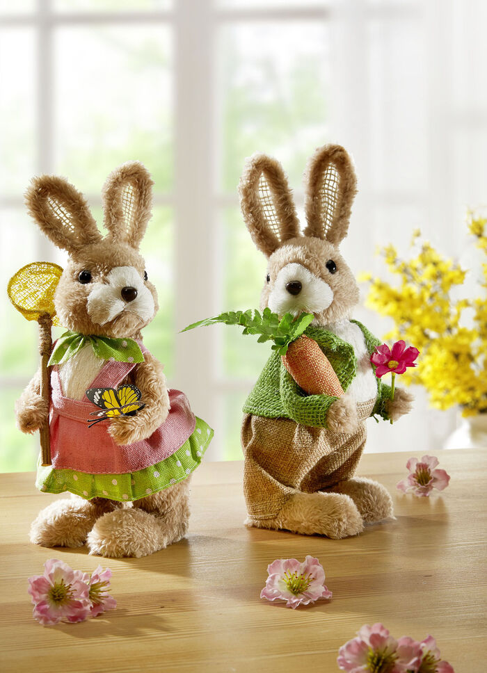 Hase aus Kunst- und Textilmaterial 