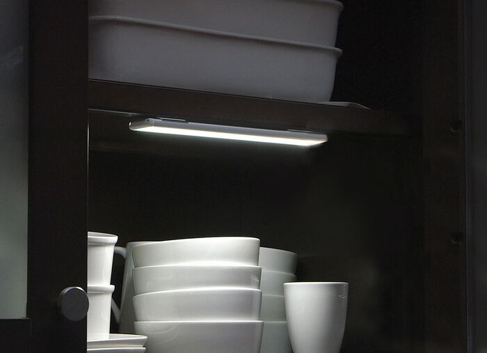 LED-Leuchtleiste von HandyLux mit Bewegungssensor 