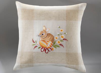 Tisch- und Raumdekoration in Leinenoptik 