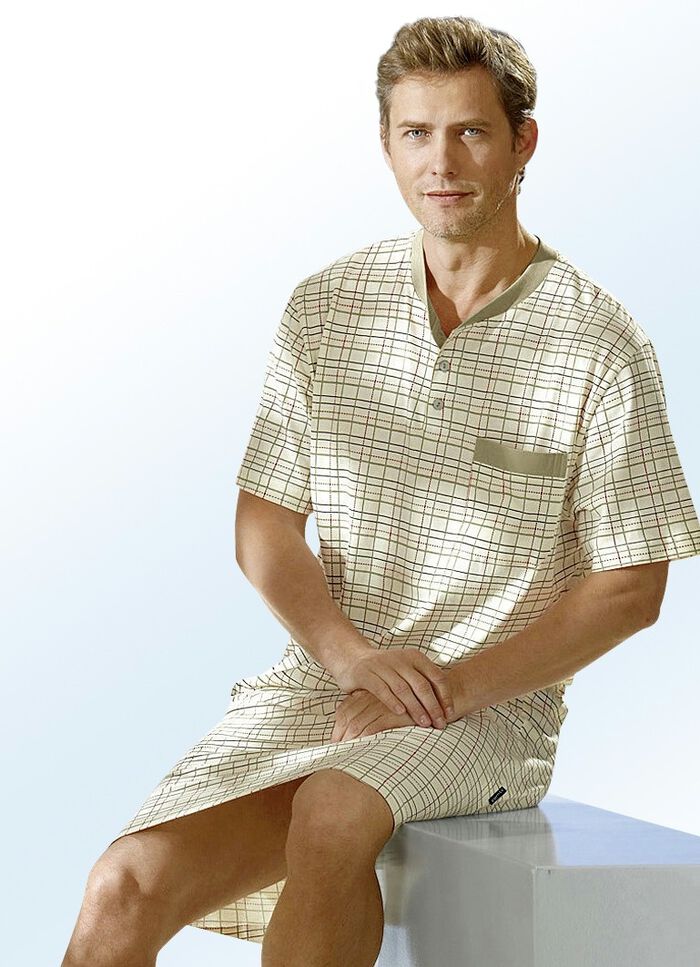 Nachthemd mit Knopfleiste und Seitenschlitzen, kurzarm 