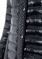 Jacke mit verschiedenen Steppvariationen 