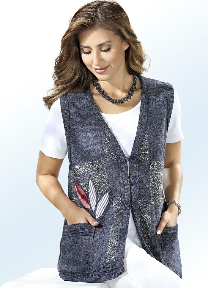 Gilet mit Stoffapplikationen 