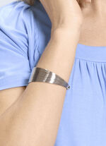 Armreif aus filigranen Drähten 