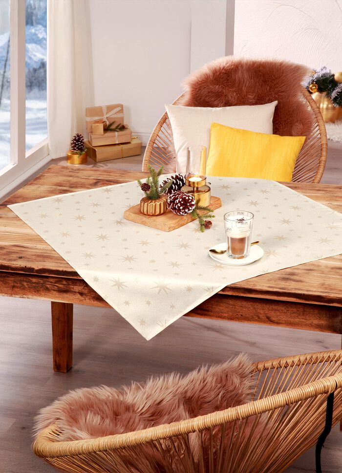 Tischdekoration mit Fleckschutz und Glitzergarn 