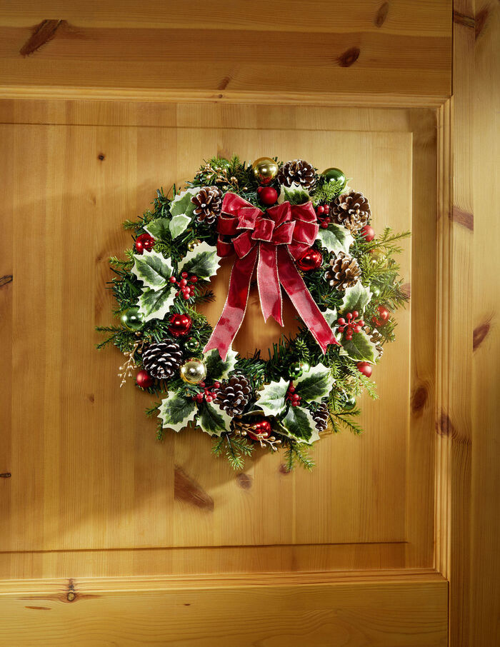 Wandkranz aus hochwertigem Kunst- und Textilmaterial 