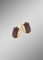 Vergoldete Creolen mit Granat 