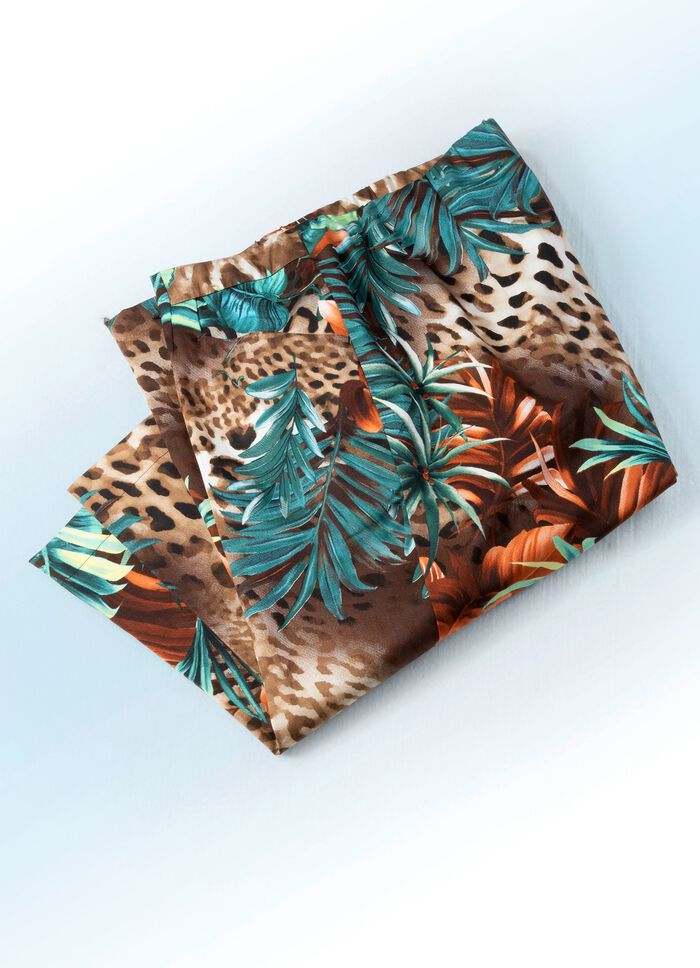 Bermudas in Dschungel- und Tierfell-Dessinierung 