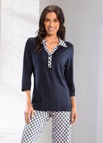 Poloshirt in Knopfzierblende 