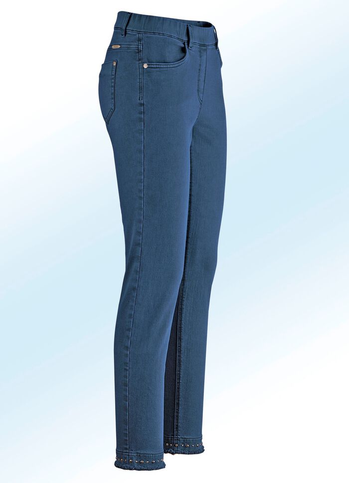 Magic-Jeans mit toller Nietenzier sowie angesagtem Fransensaum 