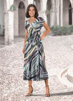 Kleid mit raffinierter Knotentechnik 