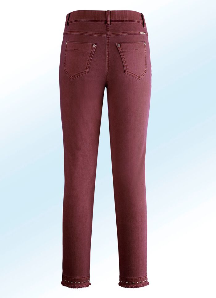 Magic-Jeans mit toller Nietenzier sowie angesagtem Fransensaum 
