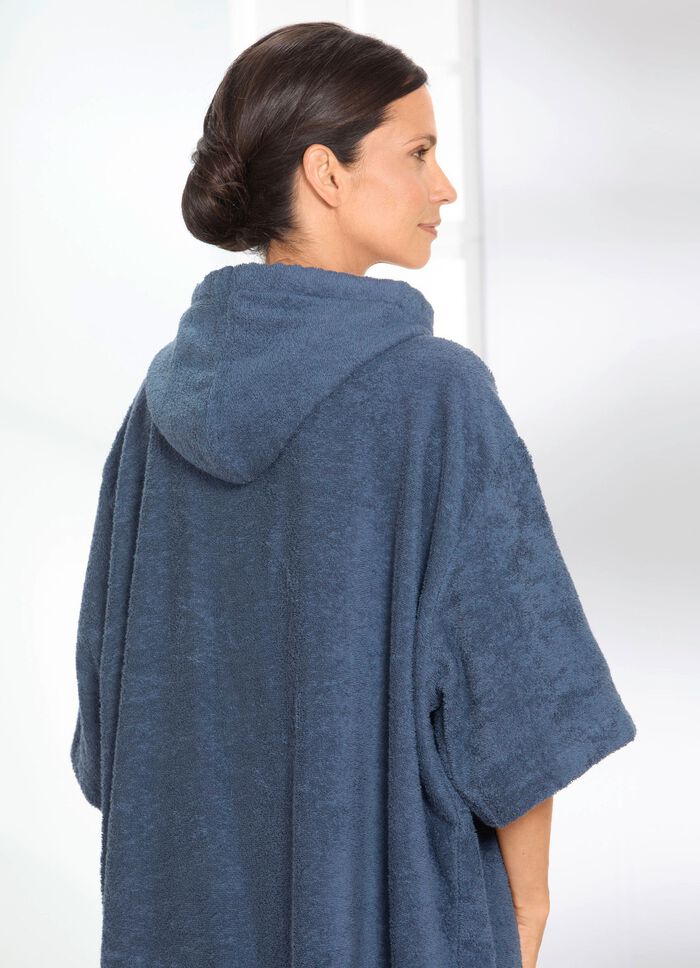 Poncho von Laurina RAUCHBLAU