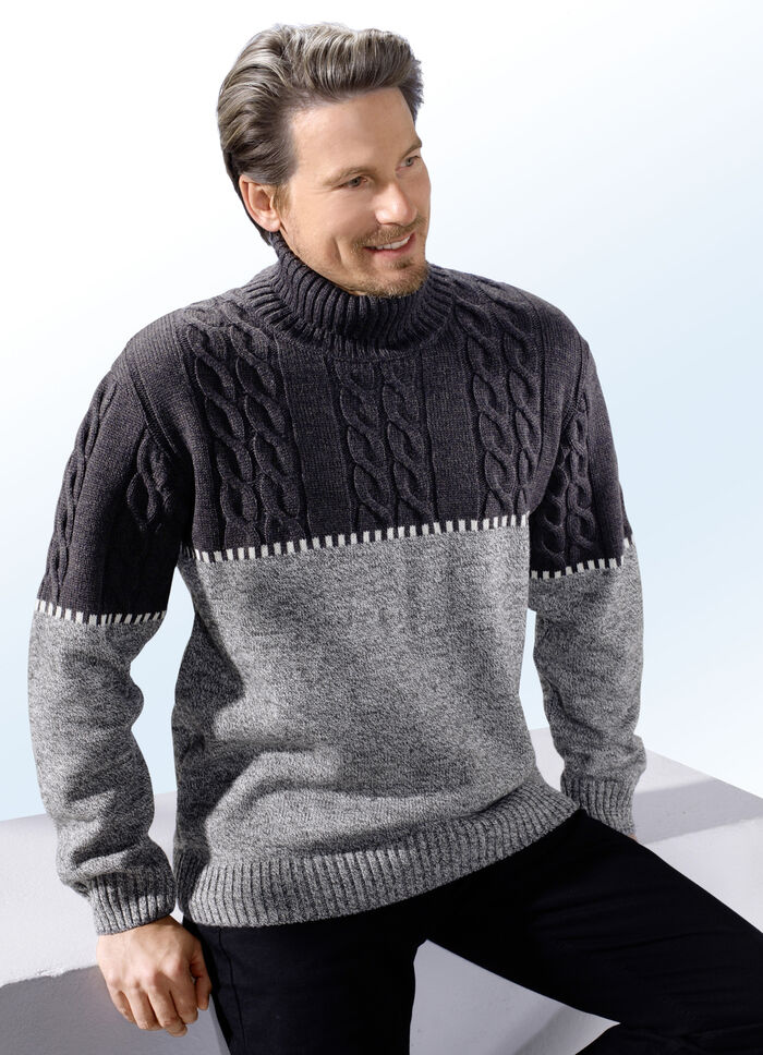 Aussergew&ouml;hnlicher Rollkragenpullover 