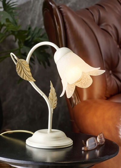 Tischlampe aus Metall mit Glasschirm 