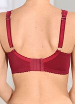 BH mit dezent gl&auml;nzender Elastikspitze 