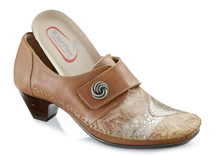 Mokassin-Trotteur mit edlem Metallschmuck COGNAC