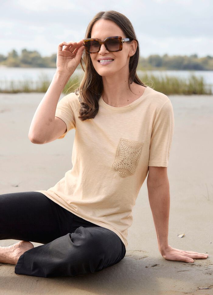 Shirt mit H&auml;kelspitze 