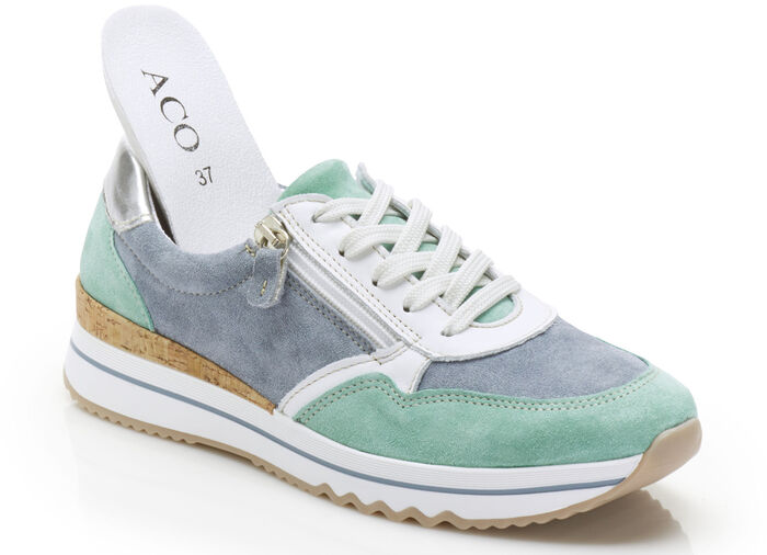 Sneaker mit wei&szlig;en Bes&auml;tzen MINT-JEANS